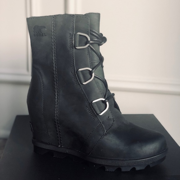 SOREL Joan of Arctic ll Wedge Black Boots - Picture 3 of 5